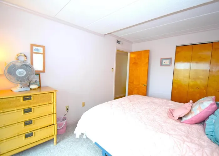Amber Waves 300 Apartment *