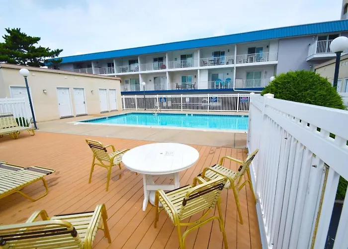 Apartment Amber Waves 300