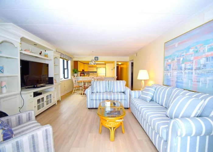 Amber Waves 300 Apartment